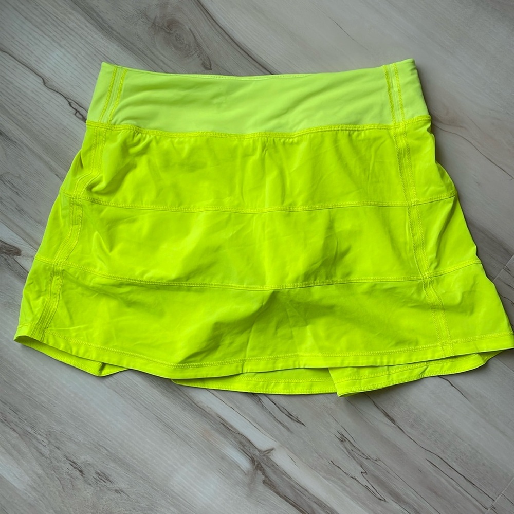 EUC athletic skirt